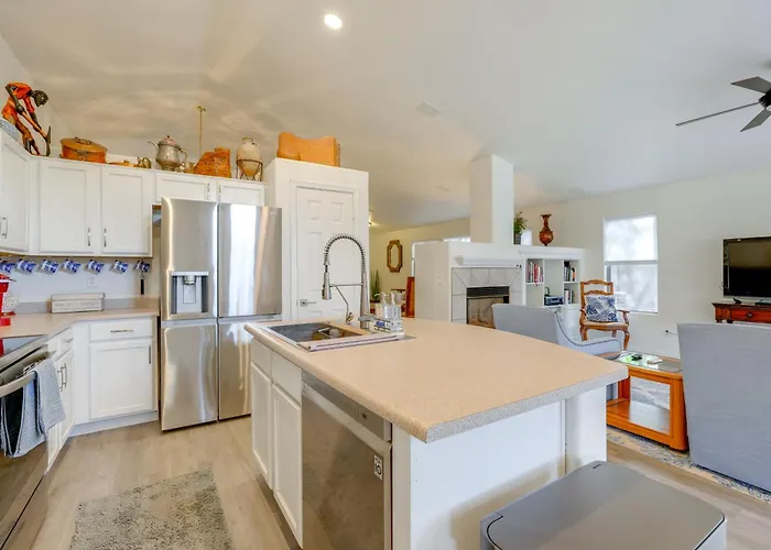 4 Mi To Usery Mtn: Relaxing Retreat In Mesa! Holiday home *