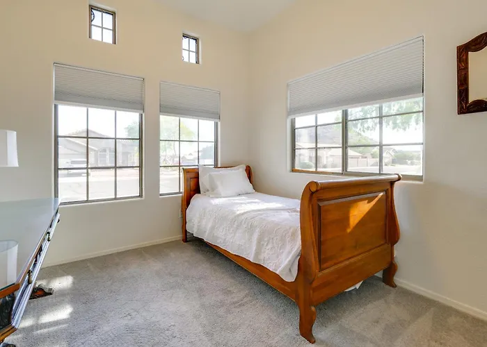 4 Mi To Usery Mtn: Relaxing Retreat In Mesa! Holiday home Mesa